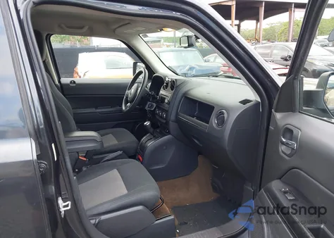 2014 Jeep Patriot Sport из США, поврежденный, VIN 1C4NJRBB9ED863823